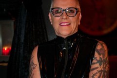 Manita on Tour: Showboat